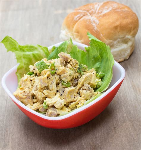 How much fat is in curried chicken salad-lg - calories, carbs, nutrition