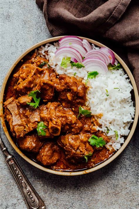 How much fat is in curried lamb - calories, carbs, nutrition