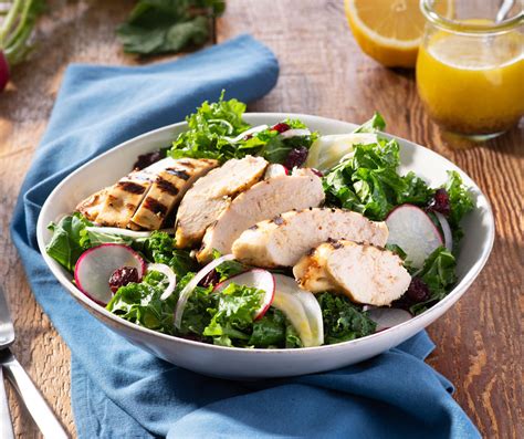 How much fat is in curry chicken and kale salad- large - calories, carbs, nutrition