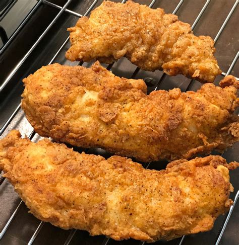 How much fat is in deep fried chicken strips - calories, carbs, nutrition