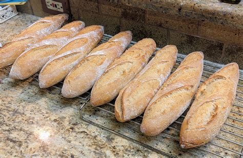 How much fat is in demi baguette - calories, carbs, nutrition