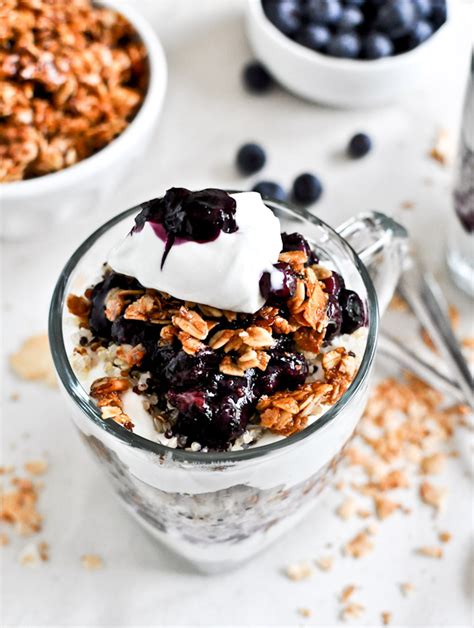 How much fat is in dessert parfait 9 oz chocolate blueberry quinoa - calories, carbs, nutrition