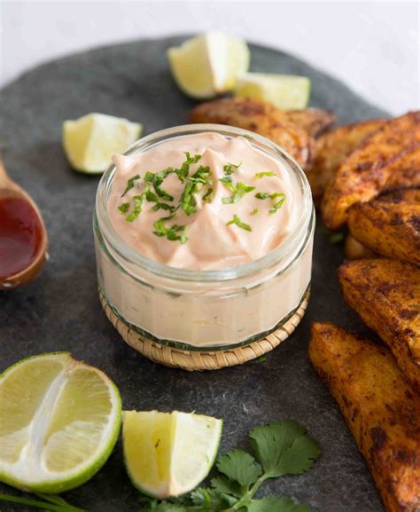 How much fat is in dijon sriracha mayonnaise - calories, carbs, nutrition