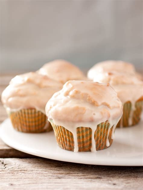 How much fat is in donut muffin - calories, carbs, nutrition