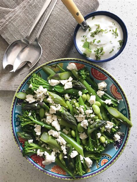 How much fat is in edamame, asparagus, feta spinach - calories, carbs, nutrition