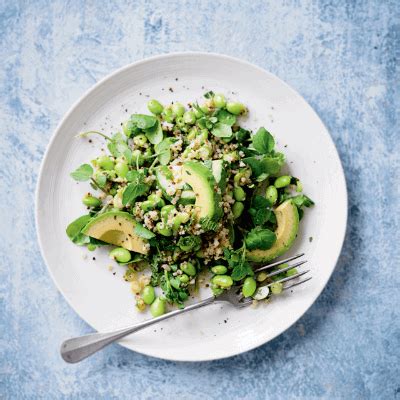 How much fat is in edamame bulgar salad - calories, carbs, nutrition