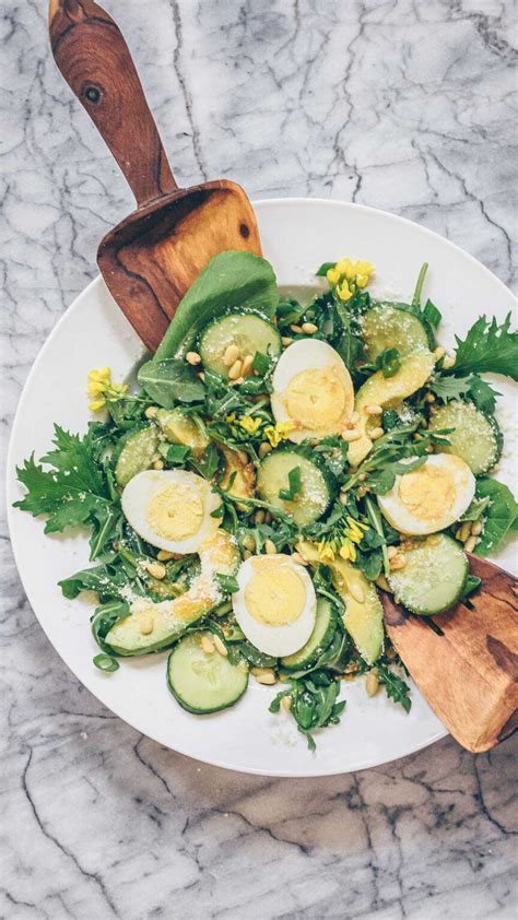 How much fat is in egg and arugula salad sandwich (11546.1) - calories, carbs, nutrition