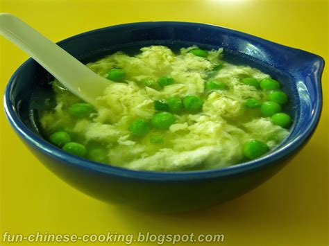 How much fat is in egg drop soup, with peas - calories, carbs, nutrition