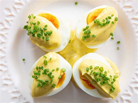 How much fat is in egg mayo & bacon baguette - calories, carbs, nutrition