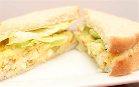 How much fat is in egg olive sandwich (low sodium) - calories, carbs, nutrition