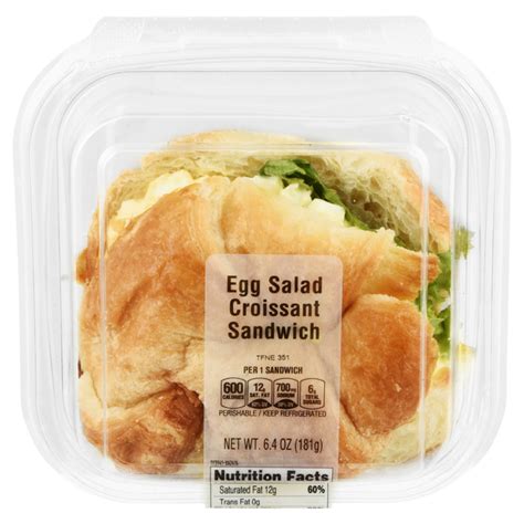 How much fat is in egg salad wedge sandwich (whole wheat) - calories, carbs, nutrition