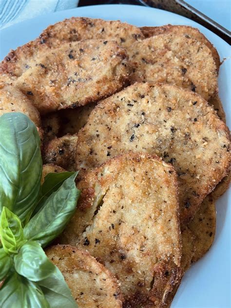How much fat is in eggplant melaneze with penne casserette - calories, carbs, nutrition
