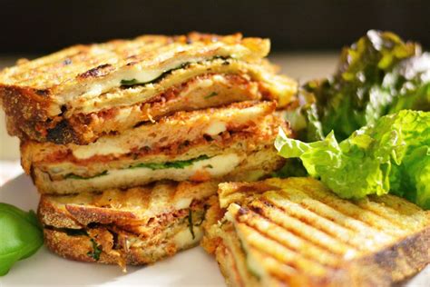 How much fat is in eggplant parmesan panini - calories, carbs, nutrition