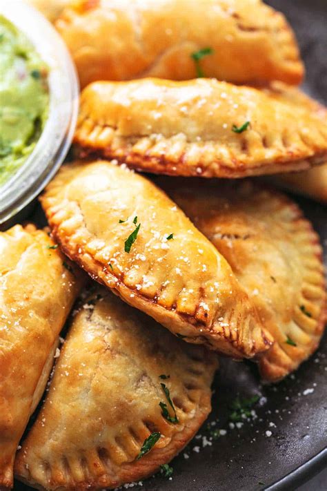 How much fat is in empanadillas - calories, carbs, nutrition