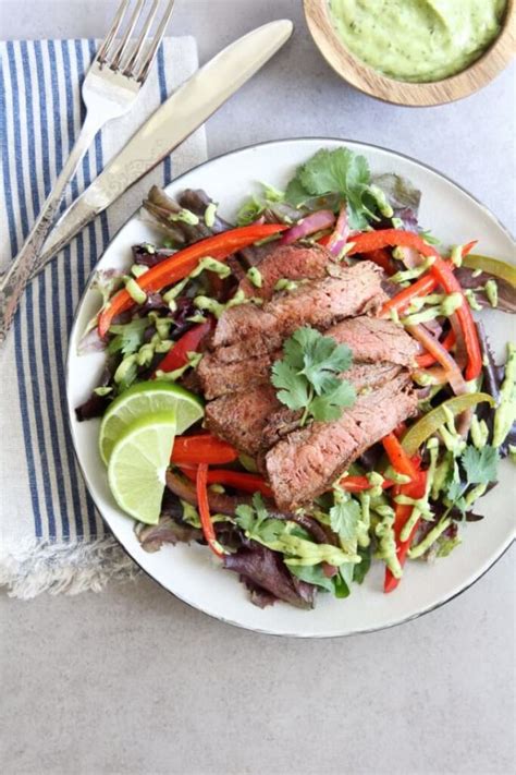 How much fat is in fajita steak salad - calories, carbs, nutrition