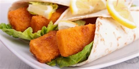 How much fat is in fish finger wrap - calories, carbs, nutrition