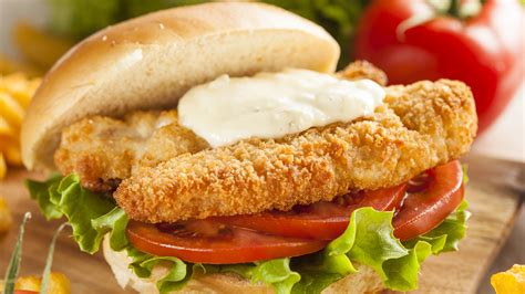 How much fat is in fish sandwich with onion roll - calories, carbs, nutrition