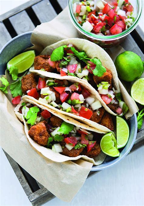 How much fat is in fish taco w/ pico de gallo - calories, carbs, nutrition