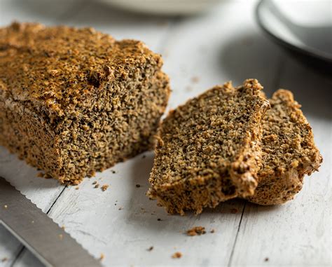 How much fat is in flax seed bread - calories, carbs, nutrition