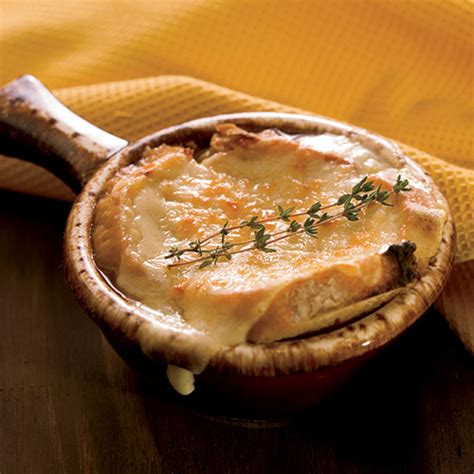 How much fat is in four onion soup - calories, carbs, nutrition