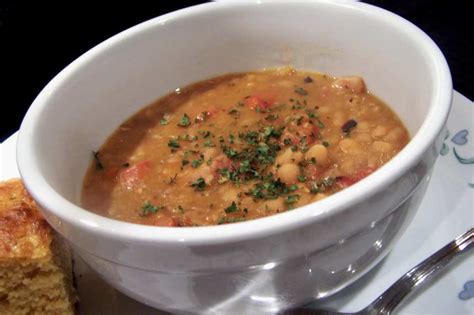 How much fat is in frankfuter bohnensuppe (bean with frankfurter soup) - calories, carbs, nutrition