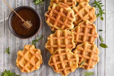 How much fat is in french waffle - fod - calories, carbs, nutrition