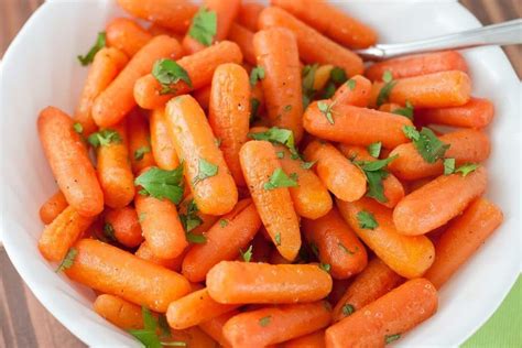 How much fat is in fresh baby carrots w/balsamic & butter - calories, carbs, nutrition