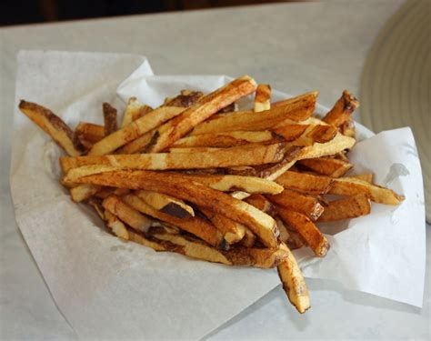 How much fat is in fresh cut idaho french fries - calories, carbs, nutrition