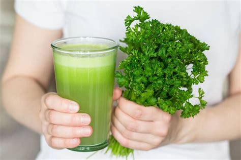 How much fat is in fresh parsley juice (67769.0) - calories, carbs, nutrition