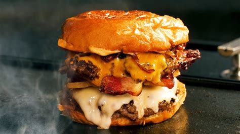 How much fat is in fresh pressed bacon cheeseburger - calories, carbs, nutrition