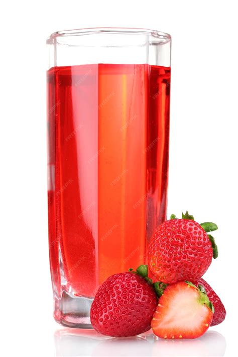How much fat is in fresh strawberry juice (67771.0) - calories, carbs, nutrition