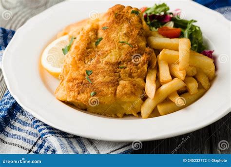 How much fat is in fried cod with chips - calories, carbs, nutrition