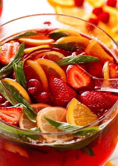 How much fat is in fruit punch - calories, carbs, nutrition