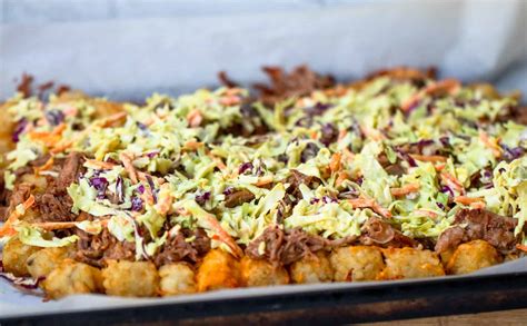 How much fat is in fully loaded pulled pork tater tots - calories, carbs, nutrition