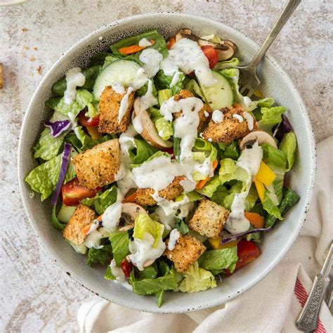 How much fat is in garden salad with ranch (29567.2) - calories, carbs, nutrition