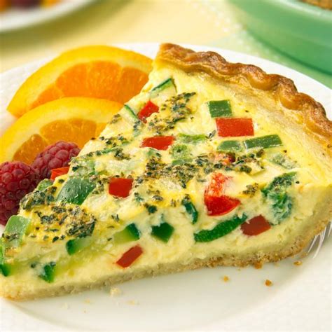 How much fat is in garden vegetable biscuit quiche - calories, carbs, nutrition