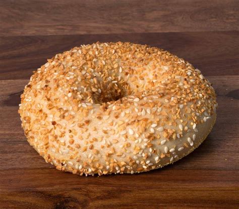 How much fat is in garlic bagel - calories, carbs, nutrition