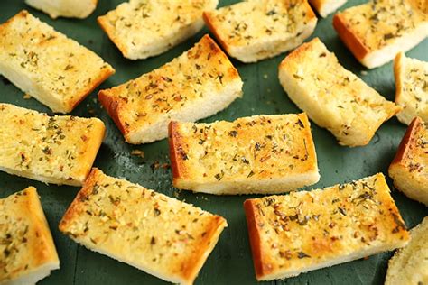 How much fat is in garlic bread bites - calories, carbs, nutrition