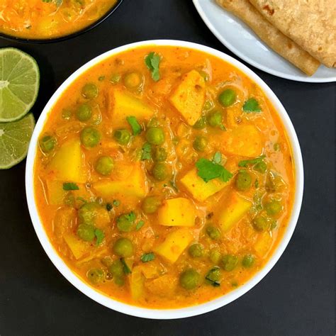 How much fat is in ghurkha style curried potatoes and peas - calories, carbs, nutrition