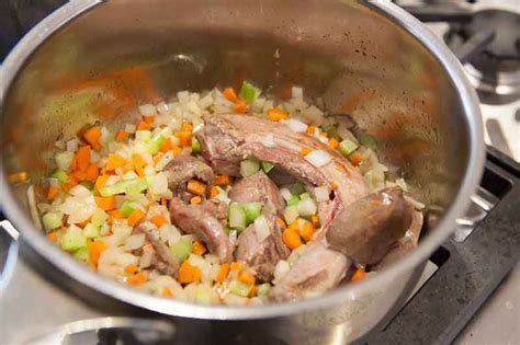 How much fat is in giblet gravy, simmered - calories, carbs, nutrition
