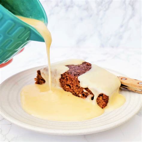 How much fat is in gingerbread with lemon custard - calories, carbs, nutrition