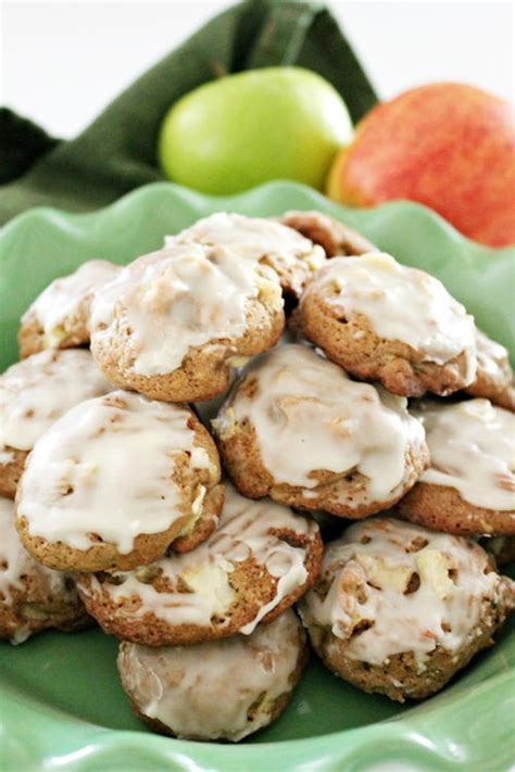 How much fat is in glazed apple cookies - calories, carbs, nutrition