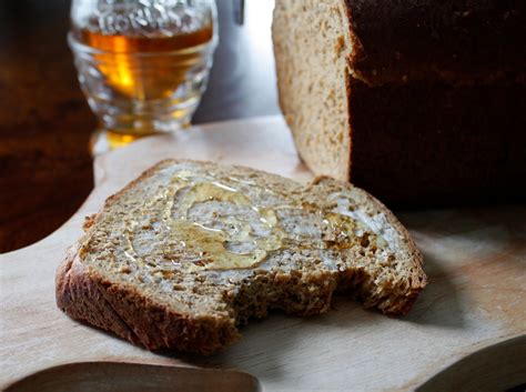 How much fat is in golden flax and grain bread - calories, carbs, nutrition