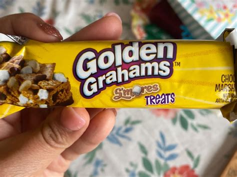 How much fat is in golden grahams bar - calories, carbs, nutrition