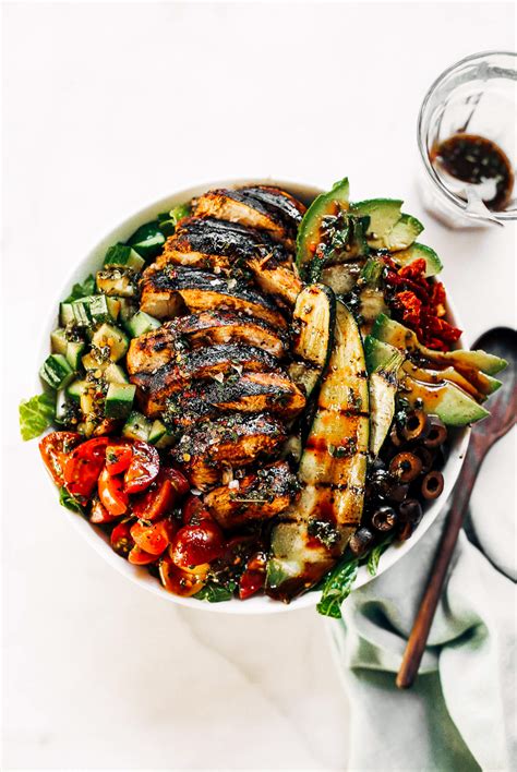 How much fat is in good choice meal - balsamic chicken tossed salad - calories, carbs, nutrition