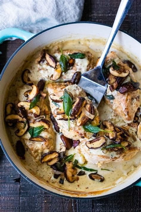 How much fat is in gorgonzola chicken - calories, carbs, nutrition