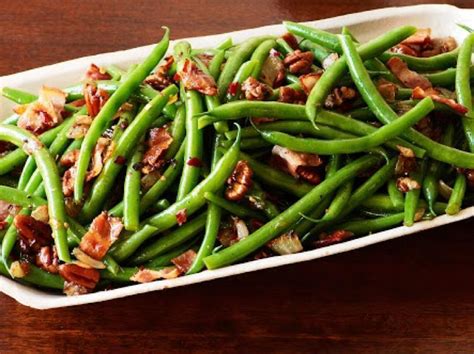 How much fat is in green beans bacon & herbs 3 oz - calories, carbs, nutrition