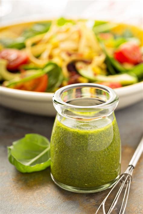 How much fat is in green goddess dressing - calories, carbs, nutrition