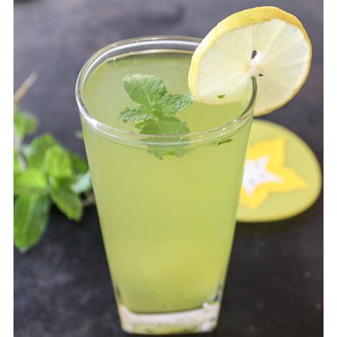 How much fat is in green tea lime mint cooler - calories, carbs, nutrition