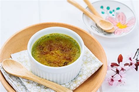 How much fat is in green tea mango creme brulee - calories, carbs, nutrition